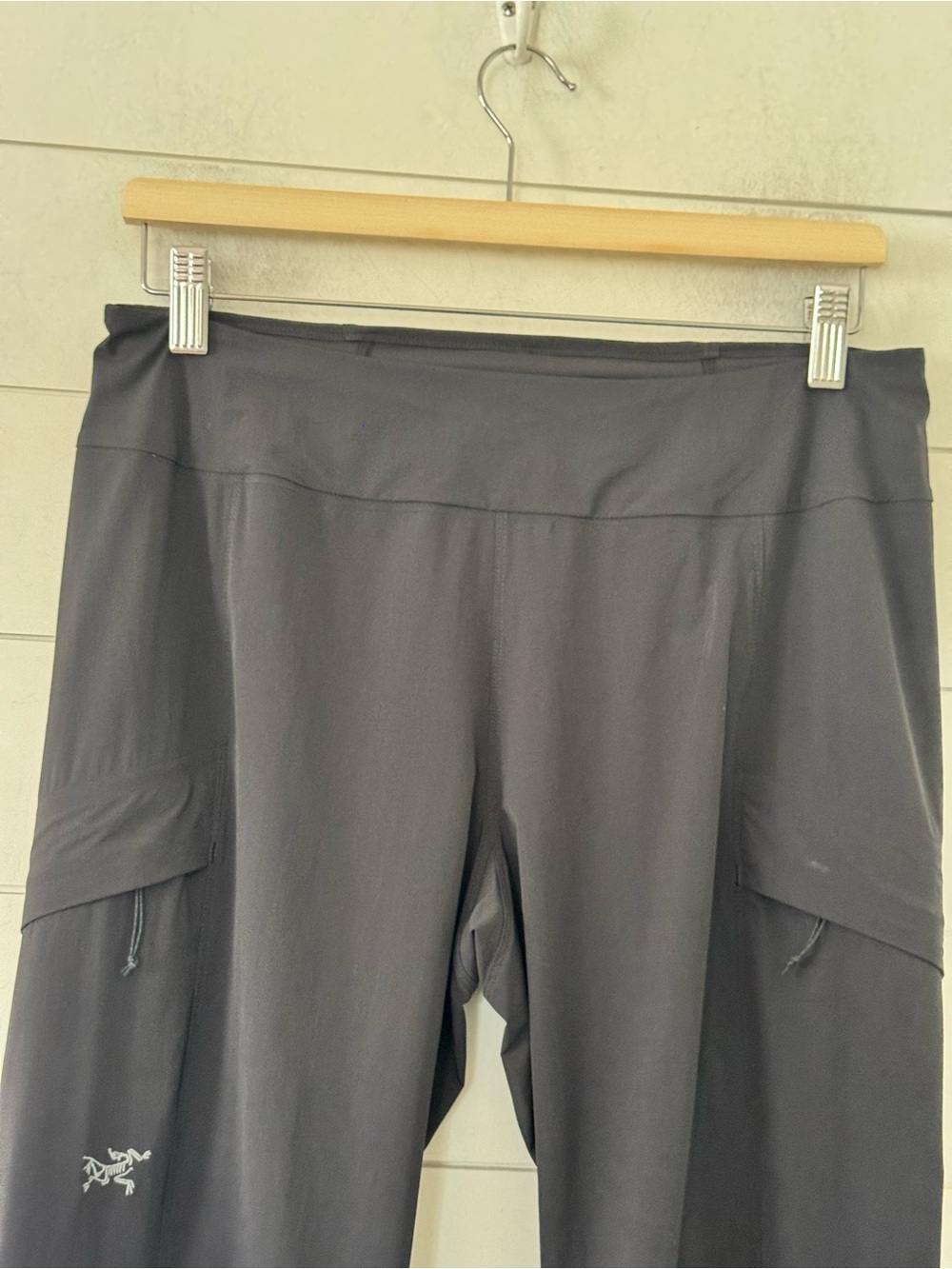 ARC’TERYX Size 6 Sabria Pant, lightweight, technical pull-on pull on hiking pant - Picture 5 of 17